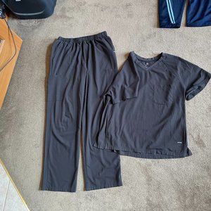 SOLD Jockey mens scrub set size large